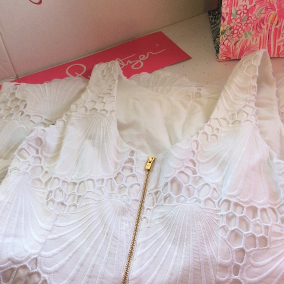 Lilly Pulitzer Jumbo Seashell Eyelet Dress - Picture 10 of 13